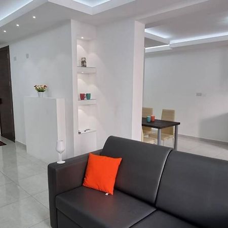Seaview 2 Double Bedroom Modern Apartment St. Paul's Bay Buitenkant foto